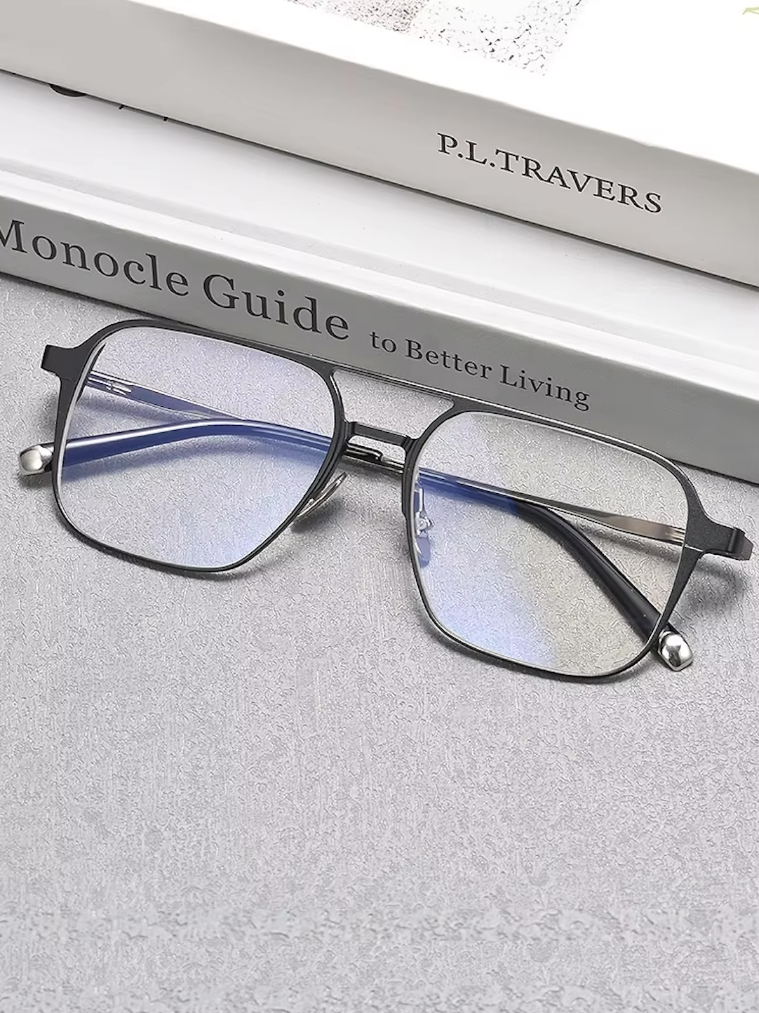 Discover the future of glasses with our 3 in 1 Magnetic Glasses